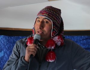 Gids Eliseo op de boot van Amantani naar Taquile